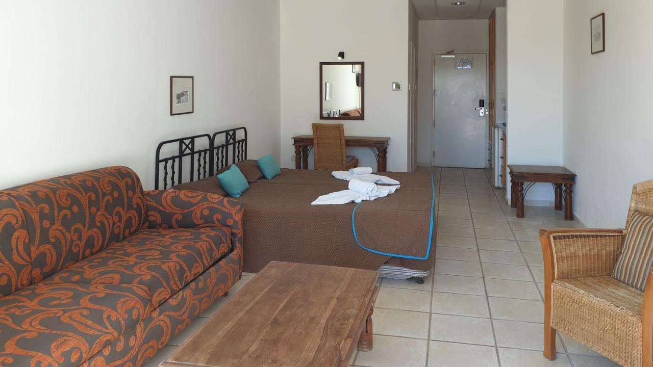 Paramount Hotel Apartments Protaras Exterior foto