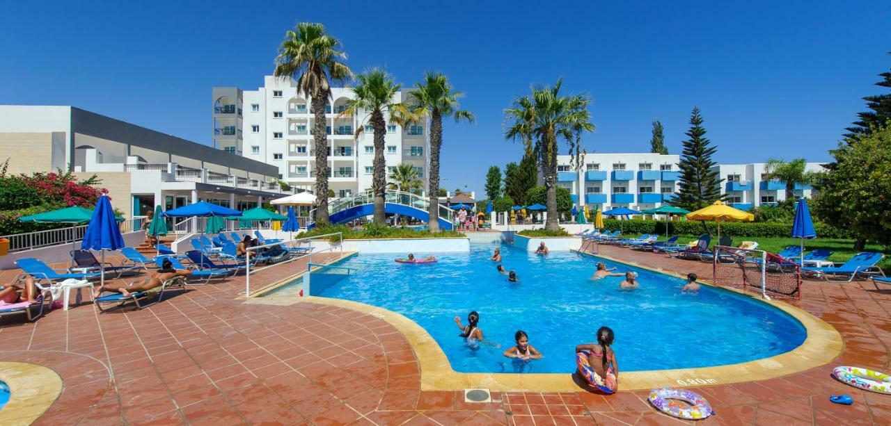 Paramount Hotel Apartments Protaras Exterior foto