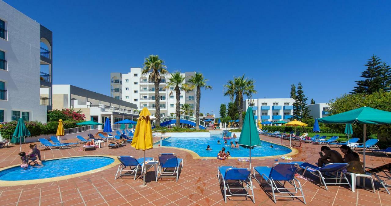 Paramount Hotel Apartments Protaras Exterior foto