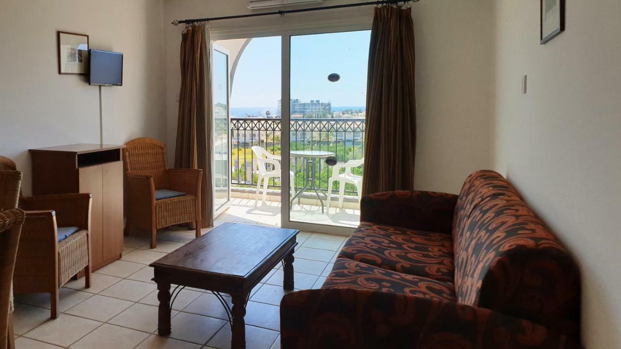 Paramount Hotel Apartments Protaras Exterior foto